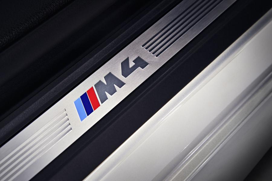  BMW M4 Convertible 2014 года  (фото 183 из 276)